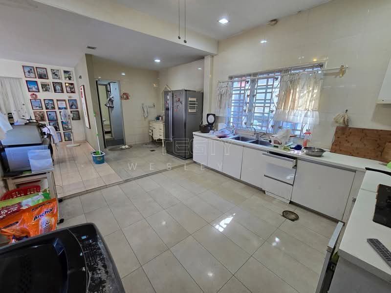 Rumah Teres 2 Tingkat untuk Dijual di Kota Kemuning (Shah Alam) - Wesley . - Kitchen - PropertyGuru.com.my