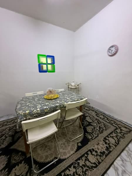 Apartment for Rent at Mentari Court - Siti Haila - Dining Room - PropertyGuru.com.my