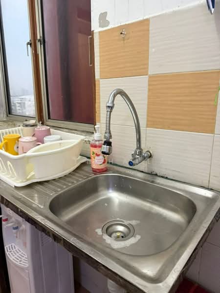 Apartment for Rent at Mentari Court - Siti Haila - Kitchen - PropertyGuru.com.my