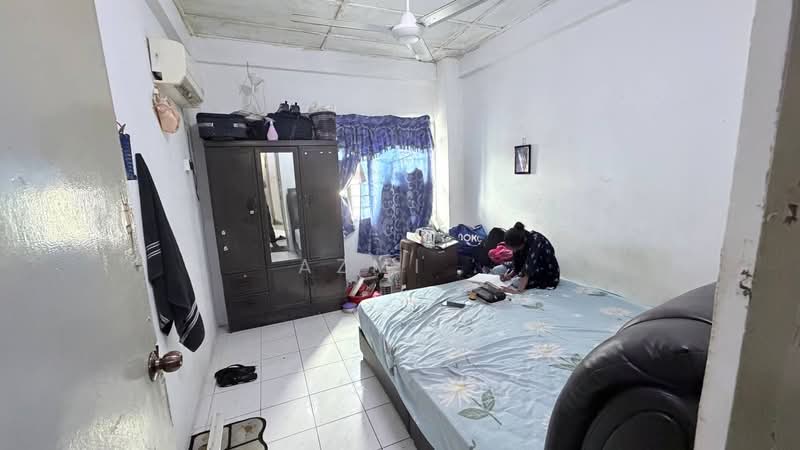 Flat for Sale at Taman Bunga Negara - Azmi . - PropertyGuru.com.my