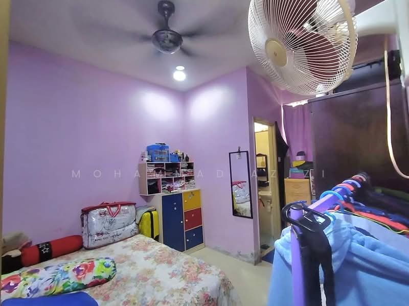 Terraced House for Sale in Perkampungan Indera Sempurna (Penor) - Mohammad Azizi - Bedroom - PropertyGuru.com.my