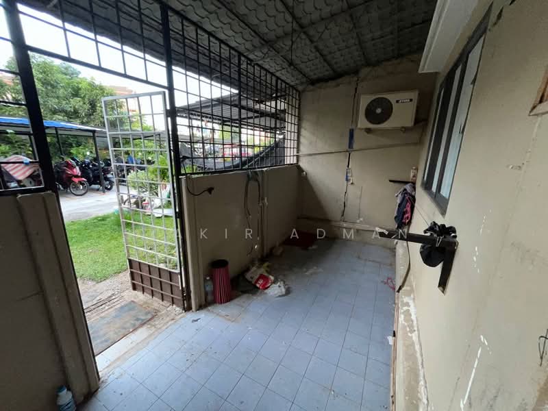 Rumah Flat untuk Dijual di Kelumpuk Bambu - Syakir Adman - Exterior - PropertyGuru.com.my