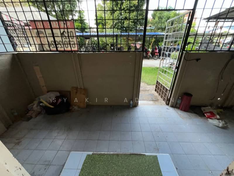 Rumah Flat untuk Dijual di Kelumpuk Bambu - Syakir Adman - Exterior - PropertyGuru.com.my