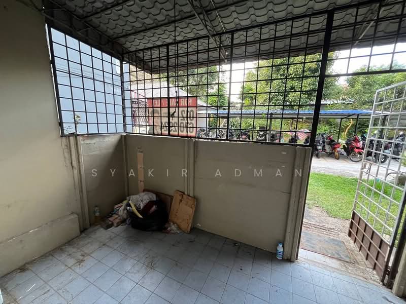 Rumah Flat untuk Dijual di Kelumpuk Bambu - Syakir Adman - Exterior - PropertyGuru.com.my