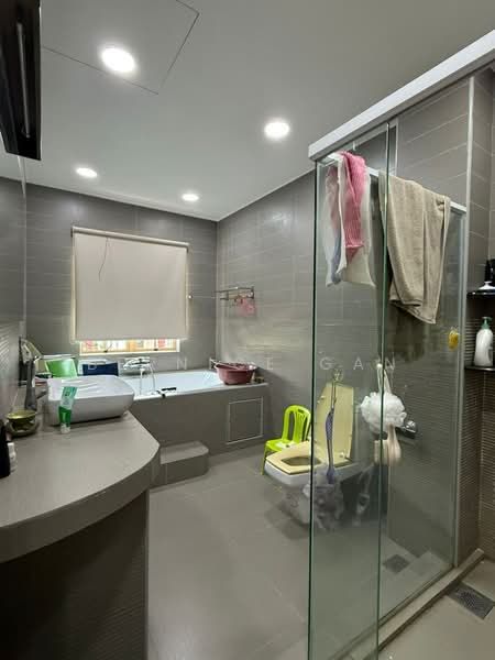 Semi-Detached House for Sale in Taman Redang (Johor Bahru) - Bernice Gan - Bathroom - PropertyGuru.com.my