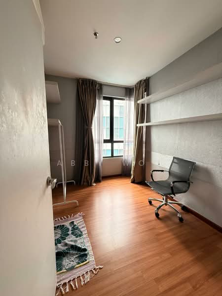 Servis Apartment untuk Disewa di Liberty Tower @ i-City - Abby Woo - Study - PropertyGuru.com.my