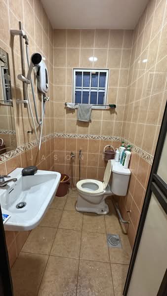 Semi-Detached House for Sale in Bandar Bukit Tinggi (Klang) - Jason Fan - Bathroom - PropertyGuru.com.my