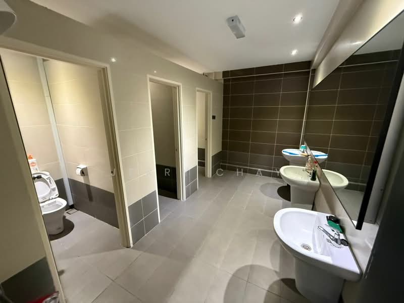 Kilang untuk Disewa di Eco Business Park 1 (Johor Bahru) - Jerry Chay - Bathroom - PropertyGuru.com.my