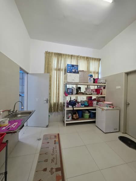 Rumah Berkembar untuk Dijual di Taman Pulai Hijauan (Skudai) - Yucong . - Kitchen - PropertyGuru.com.my