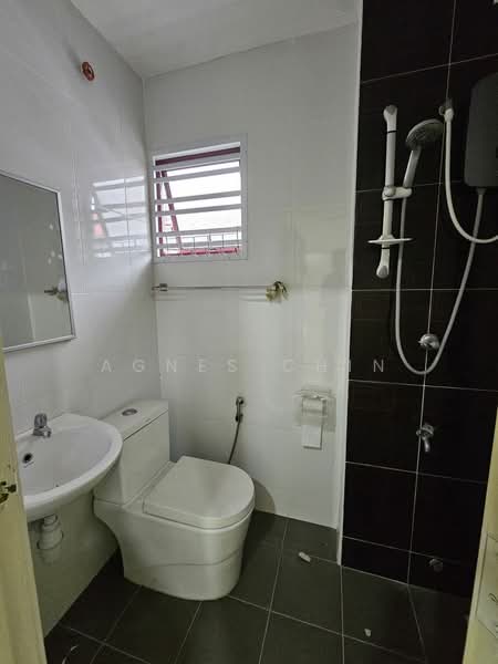 Rumah Teres 2 Tingkat untuk Dijual di Taman Mutiara Rini (Skudai) - Agnes Chin - Bathroom - PropertyGuru.com.my