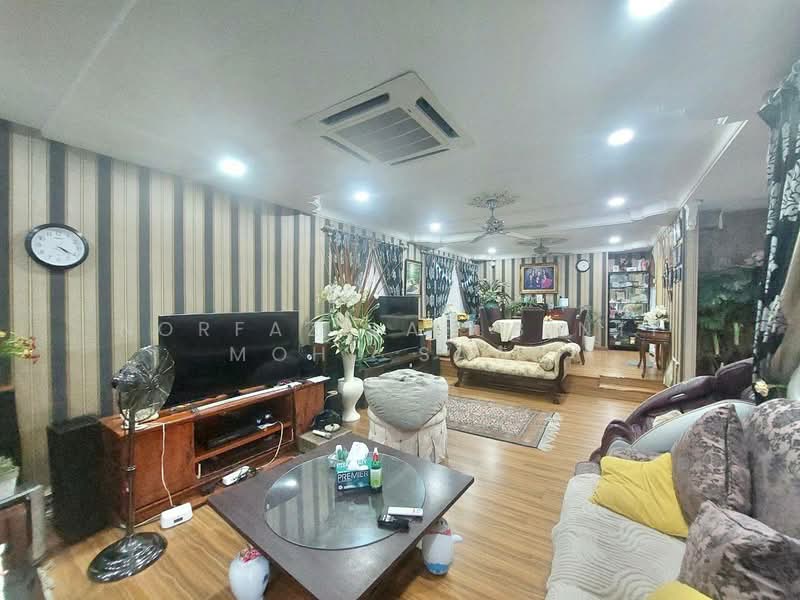 Bungalow for Sale in Ampang (Selangor) - Norfazilah Binti Mohd Saad - Living Room - PropertyGuru.com.my