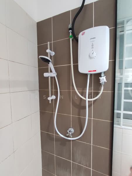 Servis Apartment untuk Disewa di Saville @ Kajang - Jason Liew - Bathroom - PropertyGuru.com.my