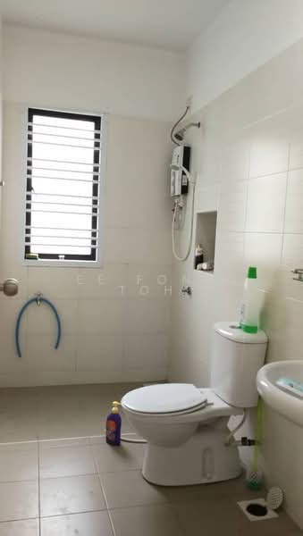 Cluster House for Sale in Taman Adda Heights (Tebrau) - Ee Fong Toh - Bathroom - PropertyGuru.com.my