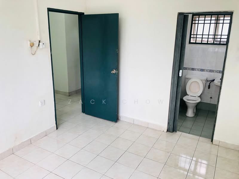 Apartment for Sale at Bayu Puteri 2 - Zack Chow - Bathroom - PropertyGuru.com.my