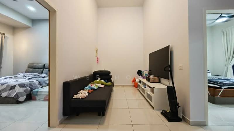 Rumah Teres 2 Tingkat untuk Dijual di Setia Eco Gardens (Gelang Patah) - Wee Howe - Living Room - PropertyGuru.com.my