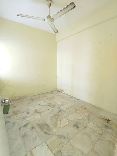 Pangsapuri untuk Dijual di Taman Desa Kempas - Ee Fong Toh - Interior - PropertyGuru.com.my