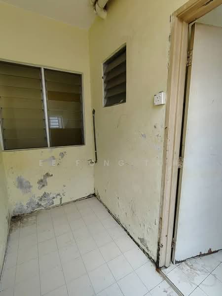Pangsapuri untuk Dijual di Taman Desa Kempas - Ee Fong Toh - Interior - PropertyGuru.com.my
