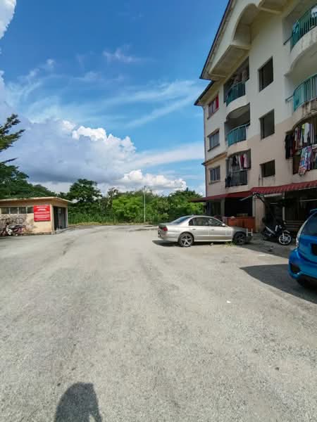 Pangsapuri untuk Dijual di Taman Desa Kempas - Ee Fong Toh - Exterior - PropertyGuru.com.my