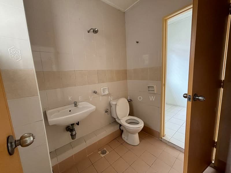 Semi-Detached House for Sale in Setia Impian (Setia Alam) - KEVIN LOW - Bathroom - PropertyGuru.com.my