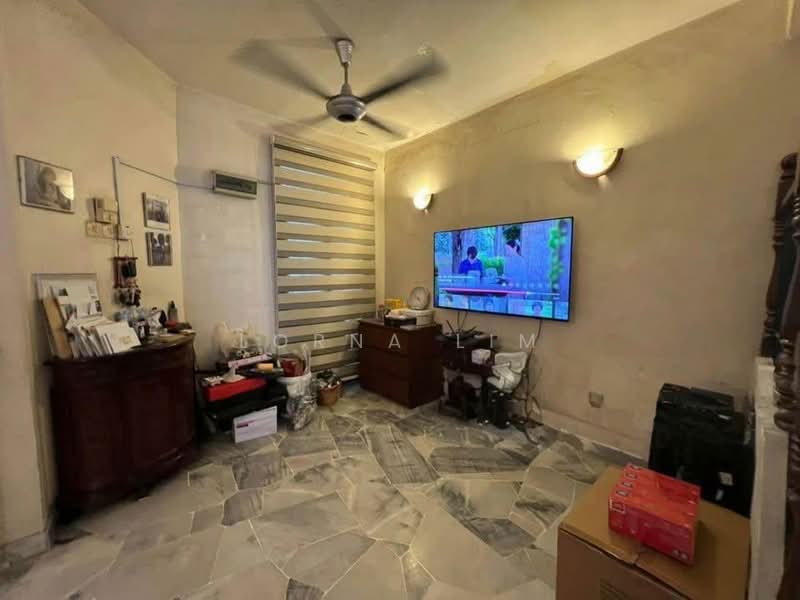 Rumah Teres 2 Tingkat untuk Dijual di Bandar Kinrara Seksyen 2 (Bandar Kinrara) - Lorna Lim - Living Room - PropertyGuru.com.my