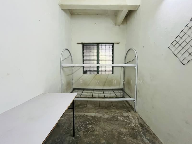 Rumah Teres 2 Tingkat untuk Dijual di Seksyen 7 (Shah Alam) - Syahrim Naim - Bedroom - PropertyGuru.com.my