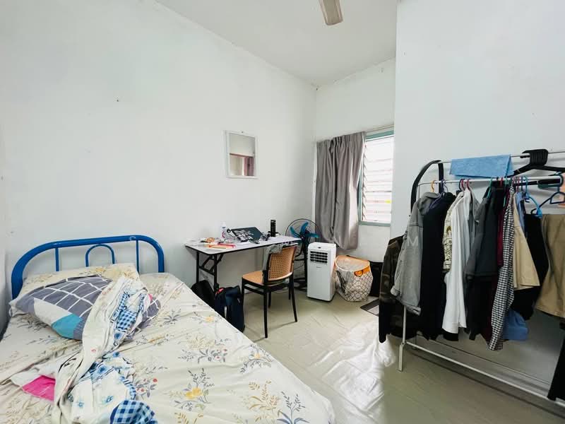Rumah Teres 2 Tingkat untuk Dijual di Seksyen 7 (Shah Alam) - Syahrim Naim - Bedroom - PropertyGuru.com.my