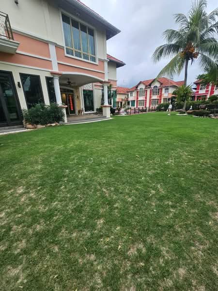 Semi-Detached House for Sale in Taman Molek (Johor Bahru) - Ee Fong Toh - Exterior - PropertyGuru.com.my