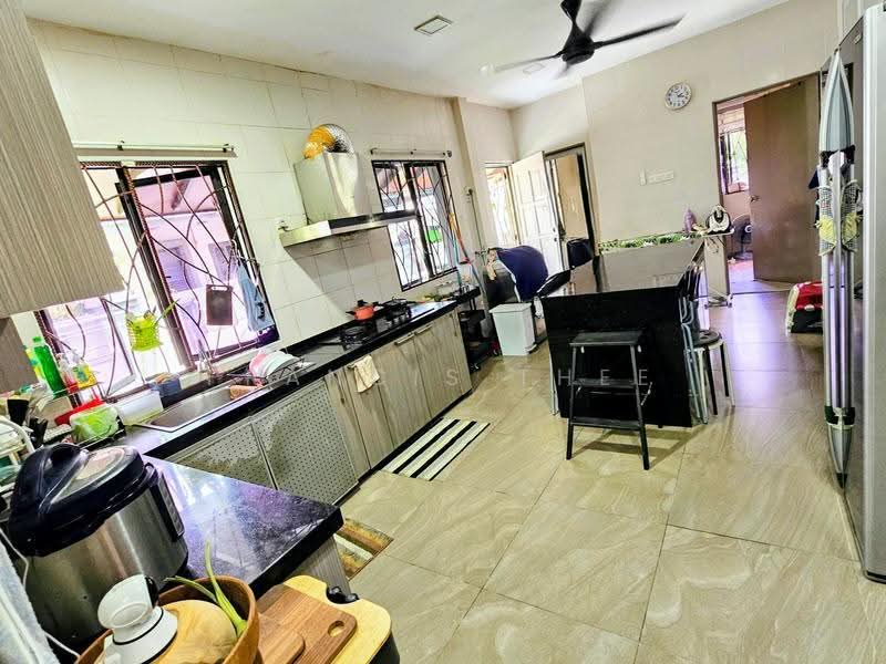 Bungalow House for Sale in Saujana Villa (Kajang) - Francis Thee - PropertyGuru.com.my