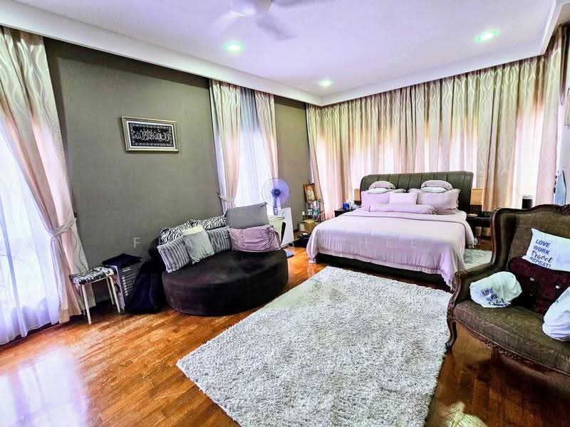 Bungalow House for Sale in Saujana Villa (Kajang) - Francis Thee - PropertyGuru.com.my