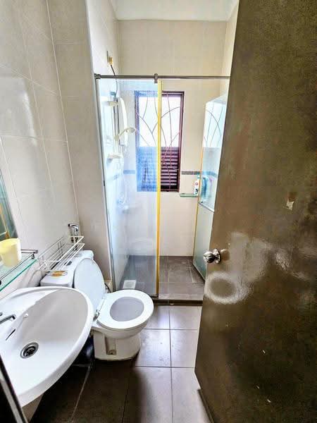 Bungalow House for Sale in Saujana Villa (Kajang) - Francis Thee - Bathroom - PropertyGuru.com.my