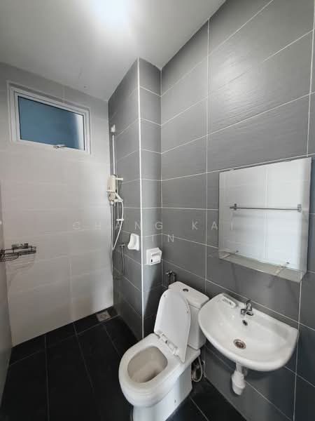 Servis Apartment untuk Dijual di THE SENAI GARDEN (PANGSAPURI IMPIAN SENAI) - Chang Kai Yin - Bathroom - PropertyGuru.com.my