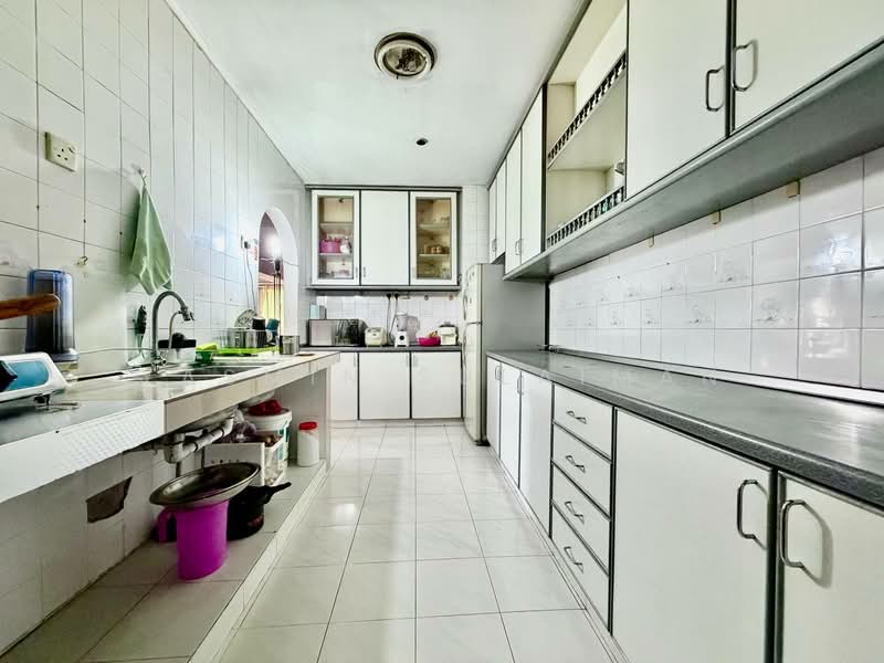 Kondominium untuk Dijual di Le Jardine Condominium - Yasmin Sulaiman - Kitchen - PropertyGuru.com.my
