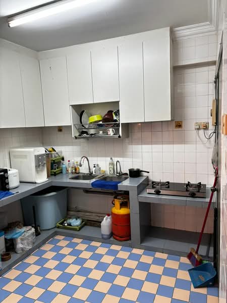 Apartment for Sale at Aman Puri Apartment - Frankie Ong - Kitchen - PropertyGuru.com.my
