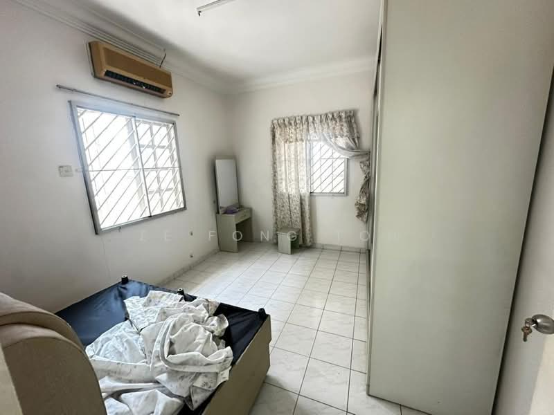 Semi-Detached House for Sale in Taman Skudai Baru (Skudai) - Ee Fong Toh - Bedroom - PropertyGuru.com.my