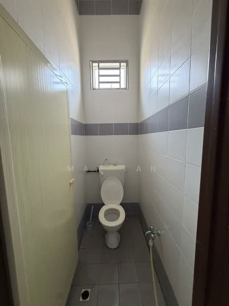 Semi-Detached House for Sale in Taman Kulim Square (Lunas) - May Tan - Bathroom - PropertyGuru.com.my