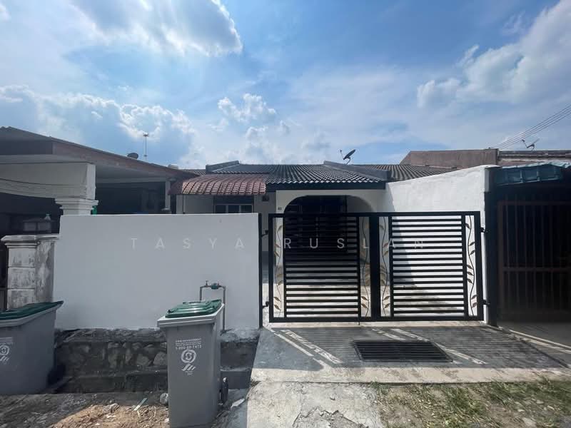 1-storey Terraced House for Sale in Taman Desa Rhu (Sikamat) - Tasya Ruslan - Exterior - PropertyGuru.com.my