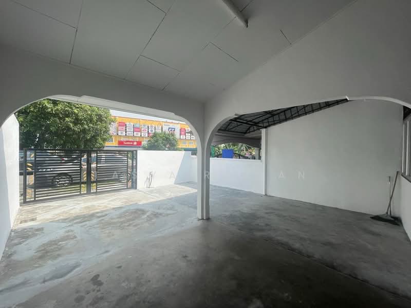 1-storey Terraced House for Sale in Taman Desa Rhu (Sikamat) - Tasya Ruslan - Exterior - PropertyGuru.com.my