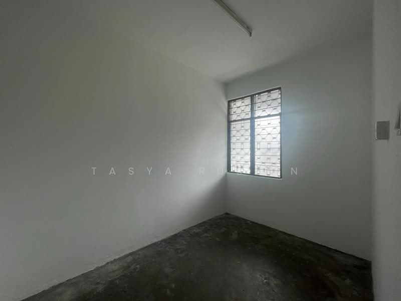 1-storey Terraced House for Sale in Taman Desa Rhu (Sikamat) - Tasya Ruslan - Interior - PropertyGuru.com.my