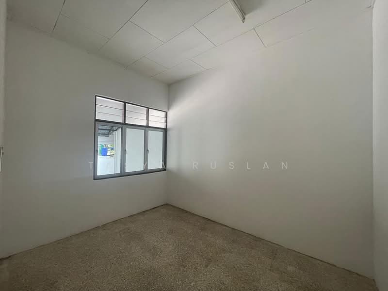 1-storey Terraced House for Sale in Taman Desa Rhu (Sikamat) - Tasya Ruslan - Interior - PropertyGuru.com.my