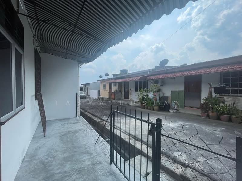 1-storey Terraced House for Sale in Taman Desa Rhu (Sikamat) - Tasya Ruslan - Exterior - PropertyGuru.com.my