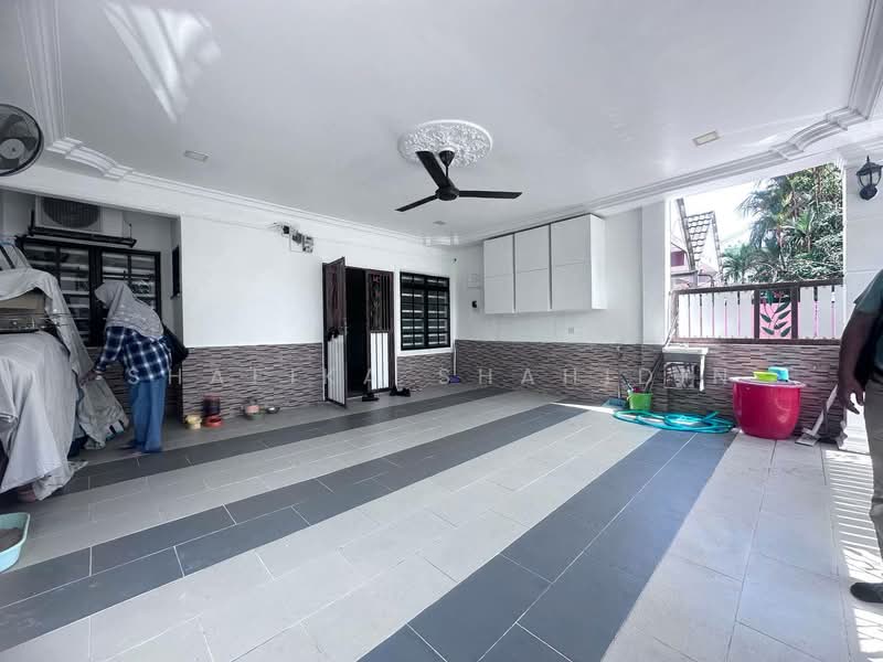 1-storey Terraced House for Sale in Batu Caves (Selangor) - Shafika Shahidin - Exterior - PropertyGuru.com.my