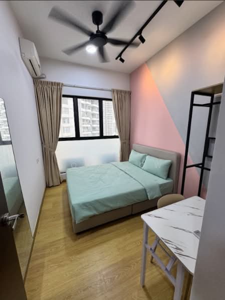 Apartment for Rent at Bay Laurel @ Country Garden Danga Bay - John Low - Bedroom - PropertyGuru.com.my