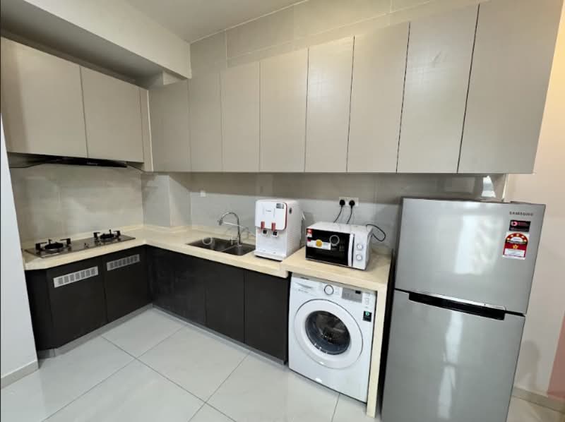 Apartment for Rent at Bay Laurel @ Country Garden Danga Bay - John Low - Kitchen - PropertyGuru.com.my