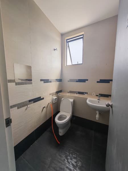 Factory for Sale in Eco Business Park 1 (Johor Bahru) - Tim Chong - Bathroom - PropertyGuru.com.my