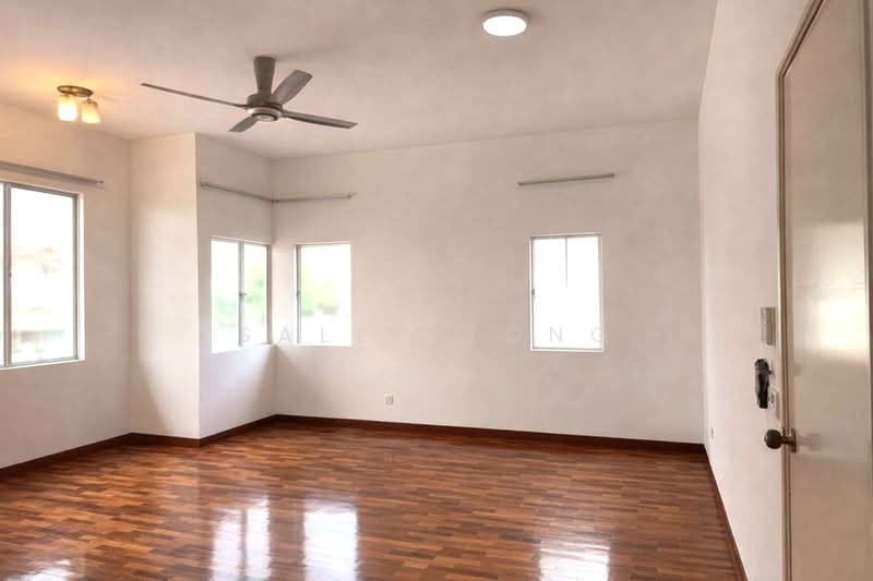 Semi-Detached House for Sale in Setia Alam (Selangor) - Sally Yong - Living Room - PropertyGuru.com.my