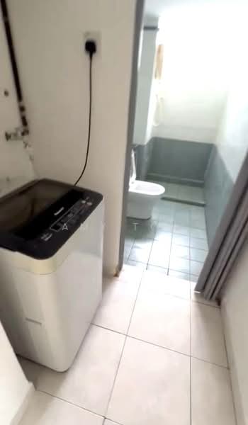 Kondominium untuk Disewa di Desa Golf Condominium - Amy Toh - Bathroom - PropertyGuru.com.my