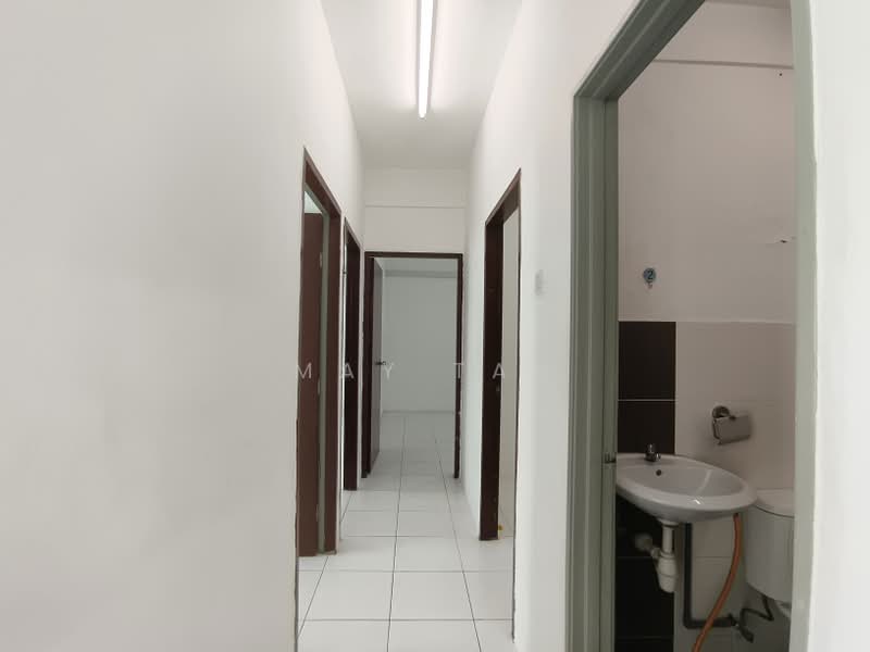 Apartment for Sale at Palma Laguna - May Tan - Corridor - PropertyGuru.com.my