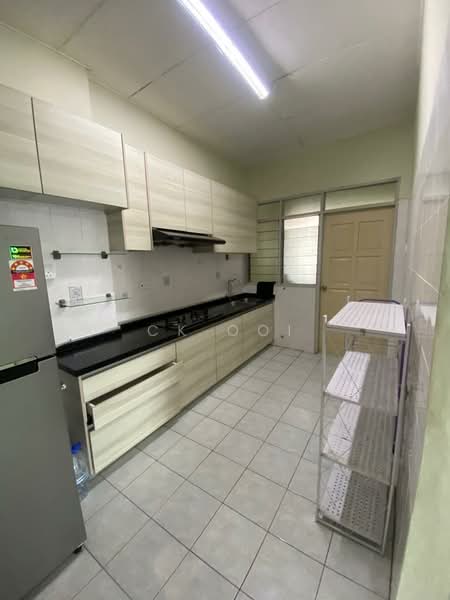 Condominium for Rent at Vistaria Condominium - CK Ooi - Kitchen - PropertyGuru.com.my