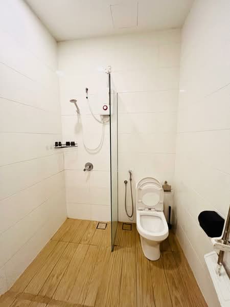 Condominium for Rent at The Parque Residences - JH Goh - Bathroom - PropertyGuru.com.my