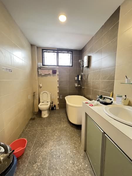 2-storey Terraced House for Sale in Bayu Damansara (Petaling Jaya) - Esther Lim - Bathroom - PropertyGuru.com.my